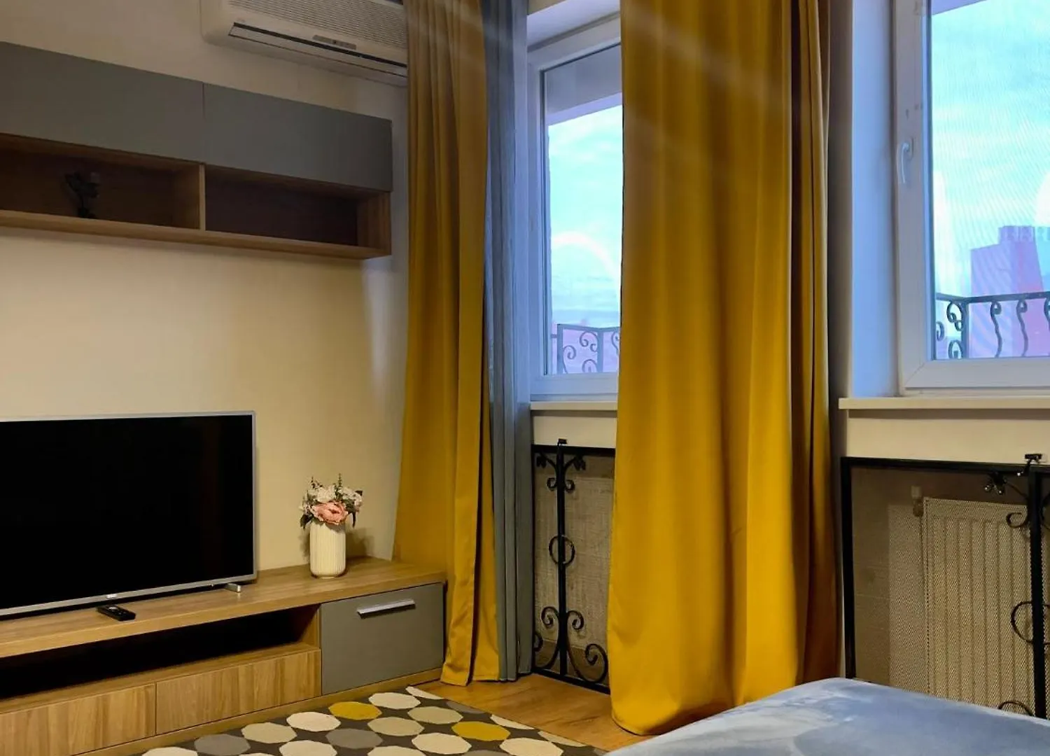 Old Town Happiness Apartment Bucharest 0*,  Romania