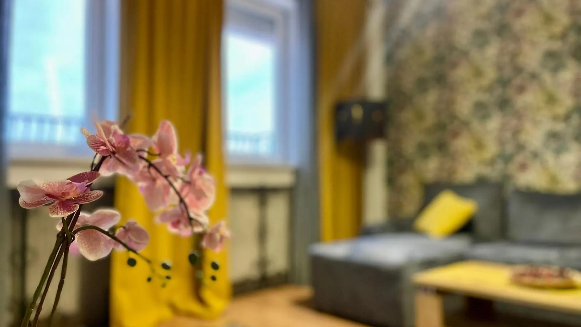 Old Town Happiness Apartment Bucharest